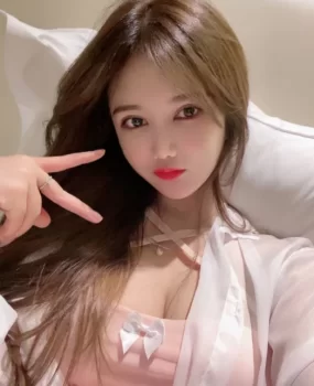 成都新鲜资源非常有气质的一个女人
